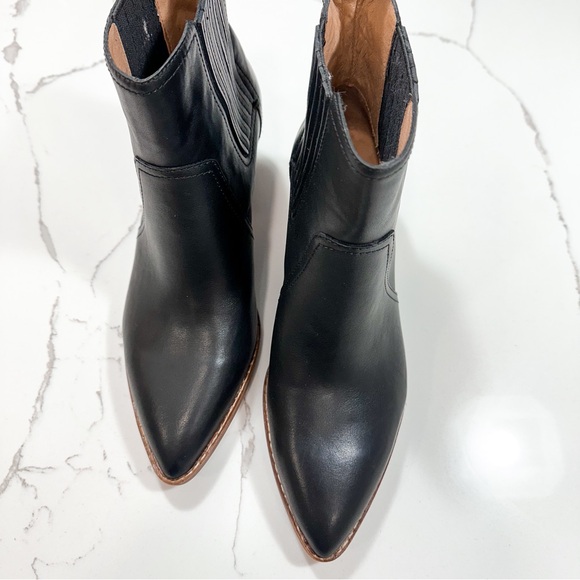 Madewell Shoes - Madewell The Western Ankle Boot in Black Leather